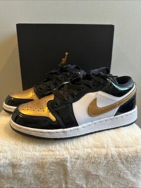Nike Black, White & Metallic Gold Low-Top Sneakers